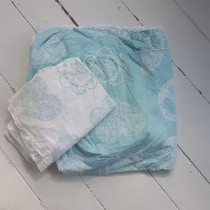 Peace sign twin reversible duvet with sham.